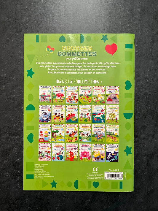 Livre de gommettes - au parc