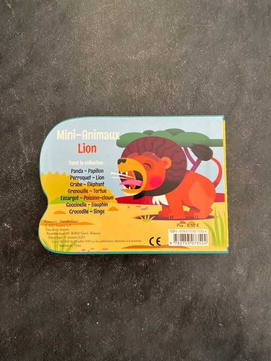 Livre cartonné - lion