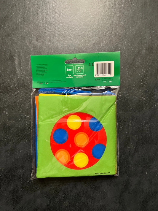 Livre en tissu - mon univers