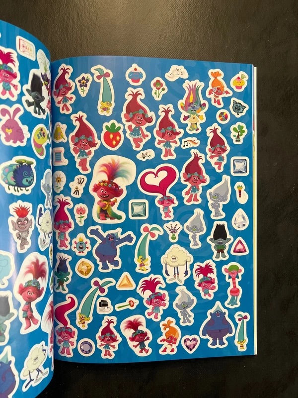 Livre d’autocollants - les trolls