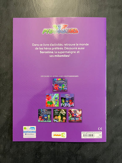 Livre d'autocollants - pyjamasques