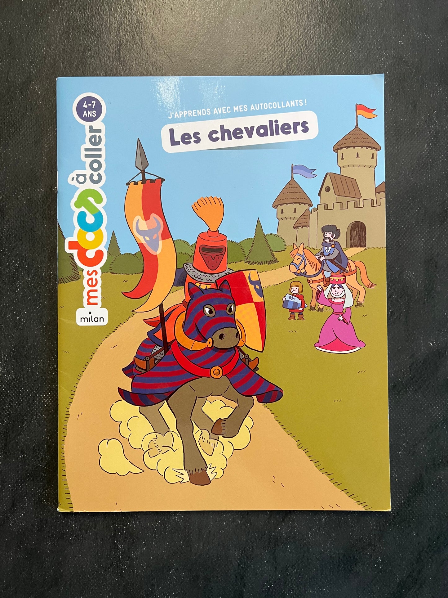 Mes p'tits docs à coller - les chevaliers