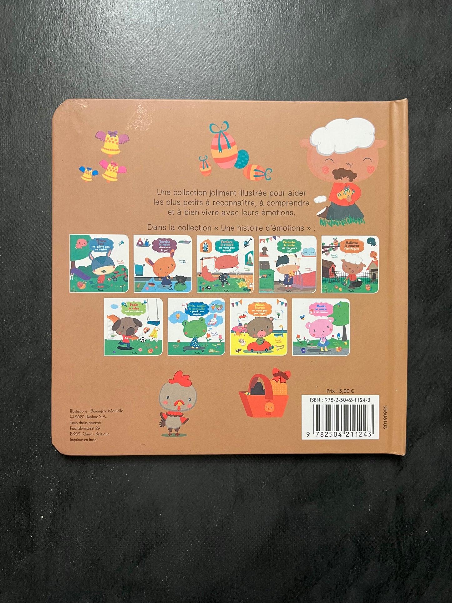 Molleton le mouton fête Pâques