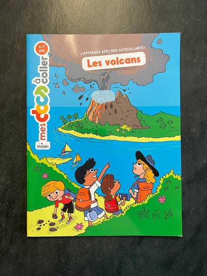 Mes p'tits docs à coller - les volcans