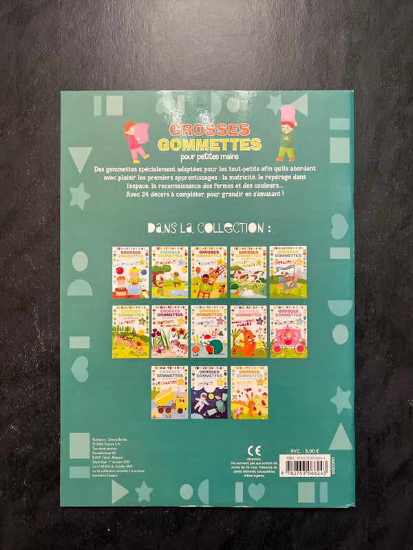 Livre de gommettes - je m’habille