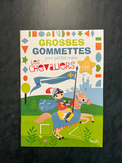 Livre de gommettes - les chevaliers