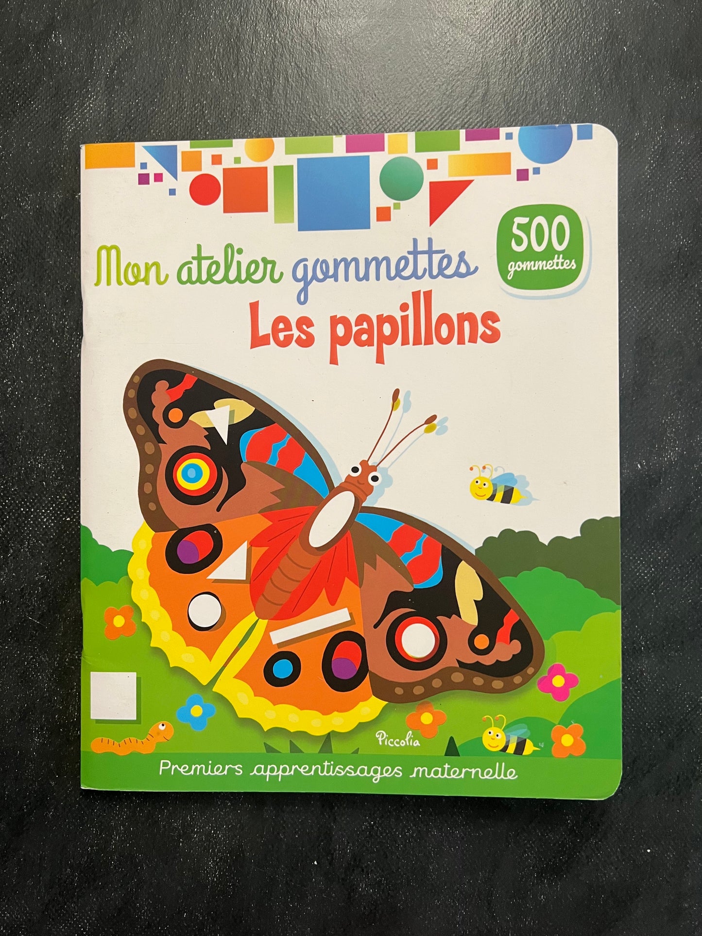 Mon atelier de gommettes - les papillons