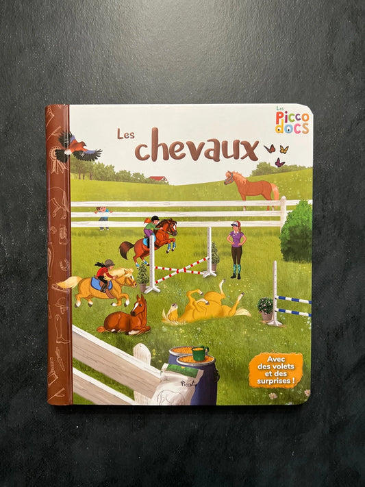Livre à volets - les chevaux