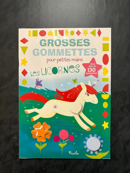 Livre de gommettes - les licornes