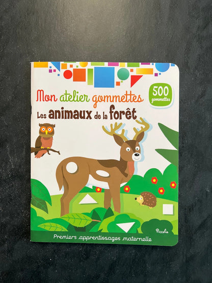 Livre de gommettes - les animaux de la forêt