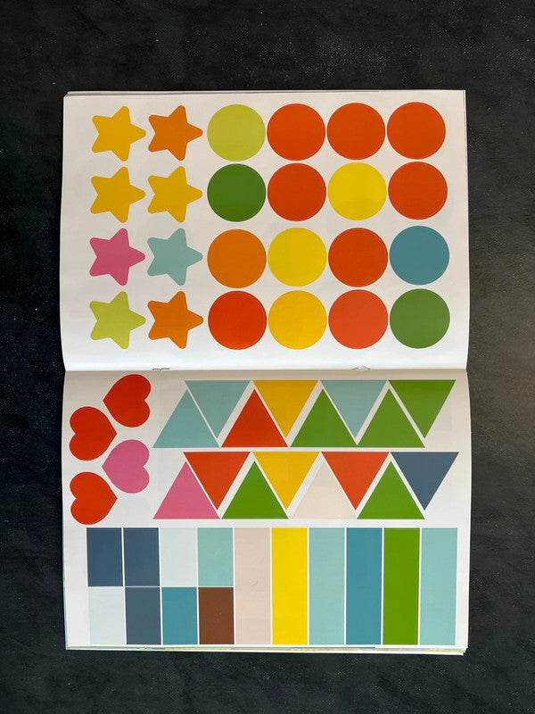 Livre de gommettes - à la maternelle