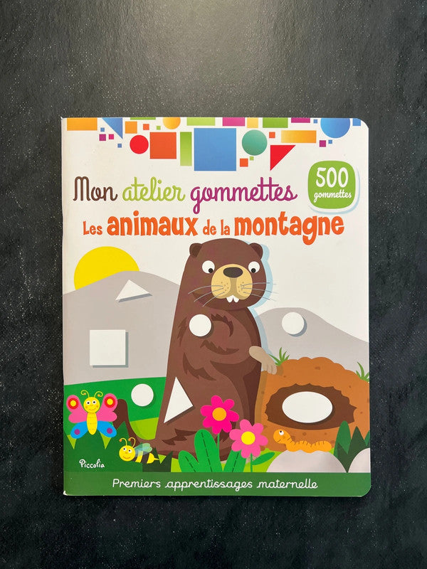 Livre de gommettes - les animaux de la montagne