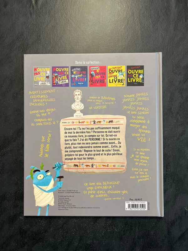 N’ouvre pas ce livre. Jamais !