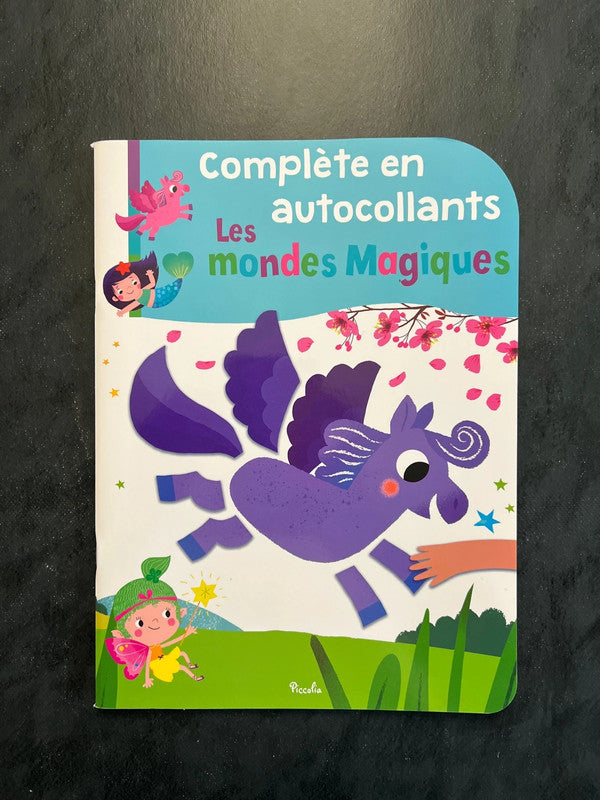 Complète en autocollants - les mondes magiques