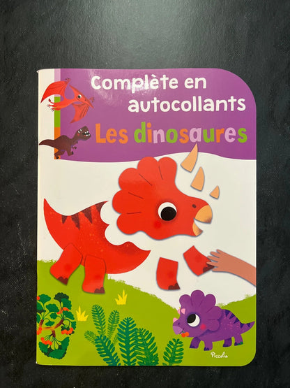 Complète en autocollants - les dinosaures