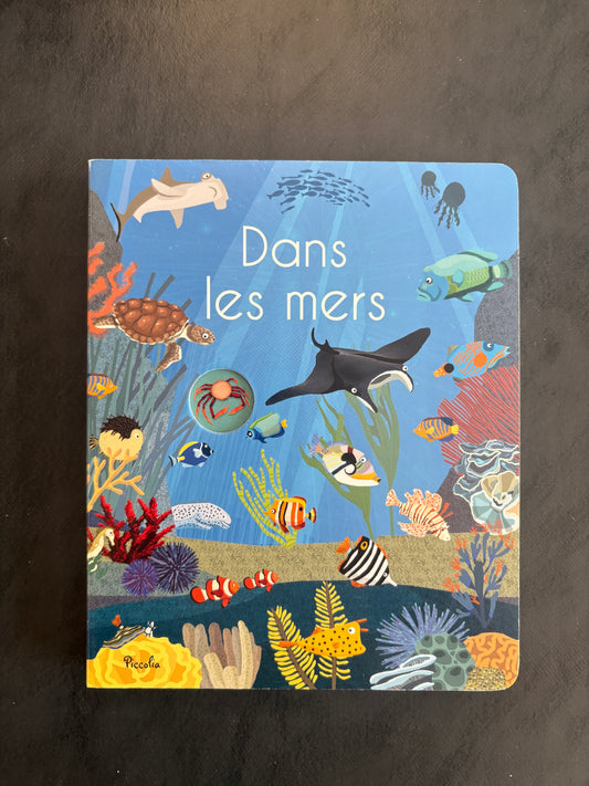Livre cartonné - dans les mers