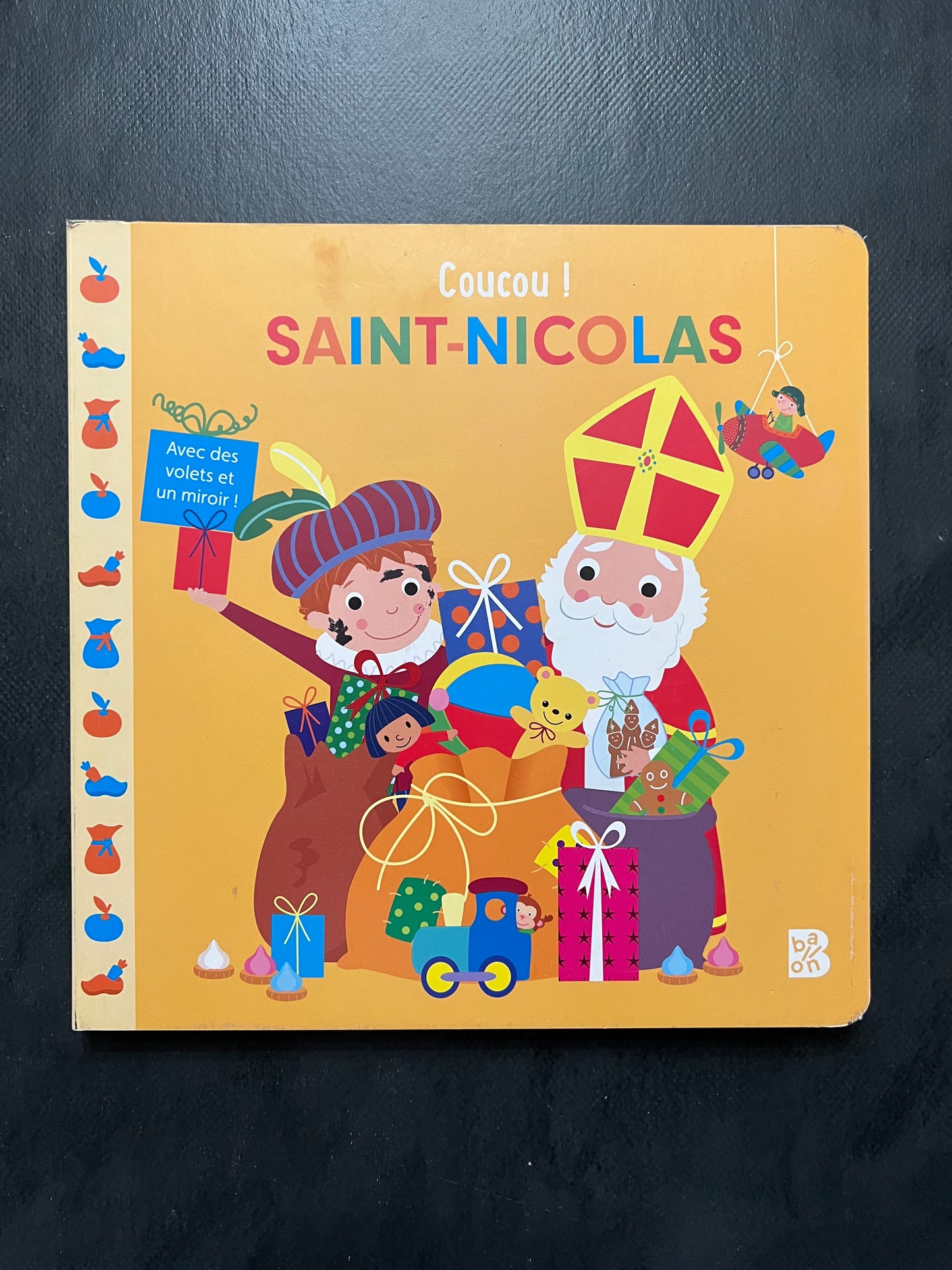 Livre cartonné - coucou ! Saint-Nicolas