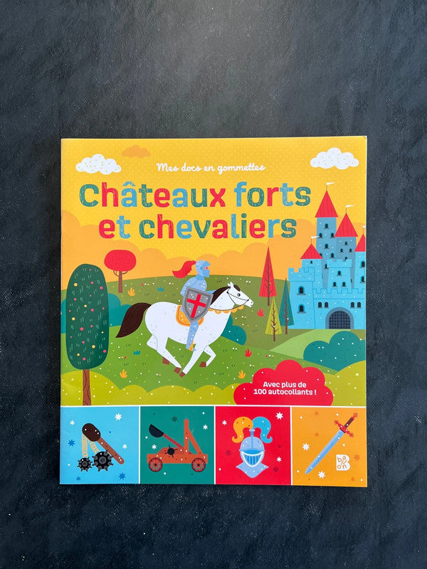 Mes docs en gommettes - châteaux forts et chevaliers