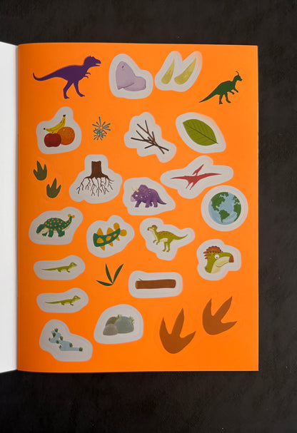 Livre de jeux - Jack le petit tricératops