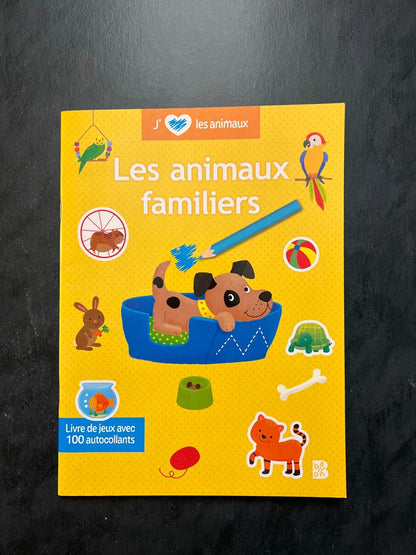 Livre d’autocollants - les animaux familiers