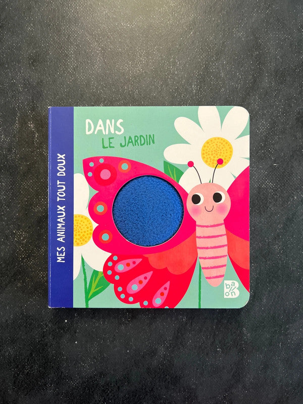 Livre cartonné - dans le jardin