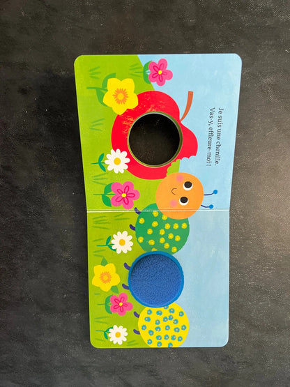 Livre cartonné - dans le jardin