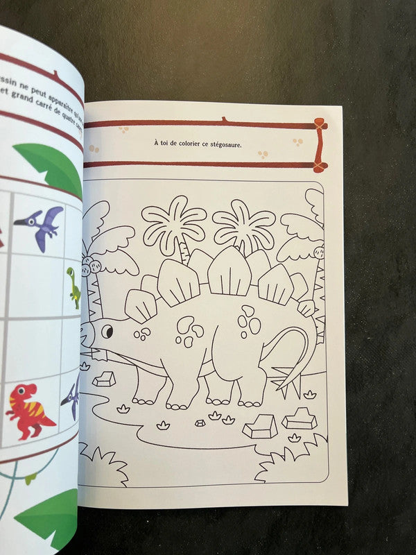 Mes autocollants scintillants - les dinosaures