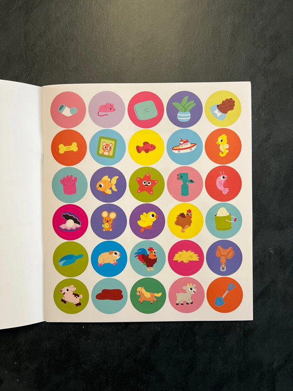 101 choses à trouver et à coller - les animaux familiers