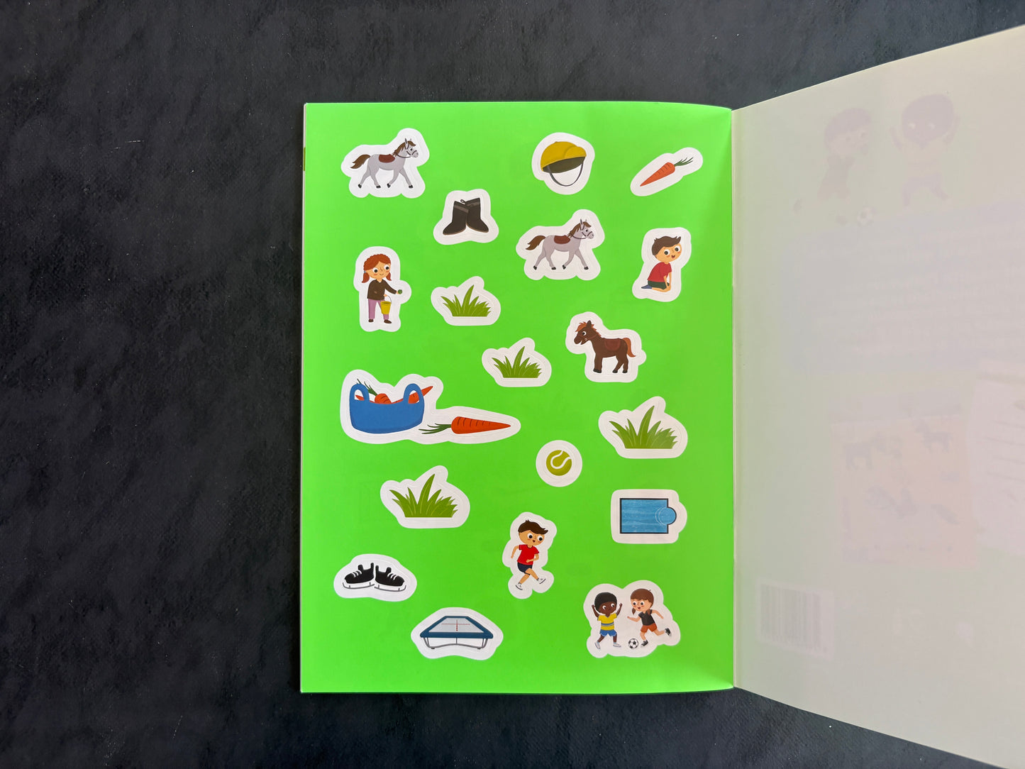 Mon livre de jeux - Hugo fait du sport !