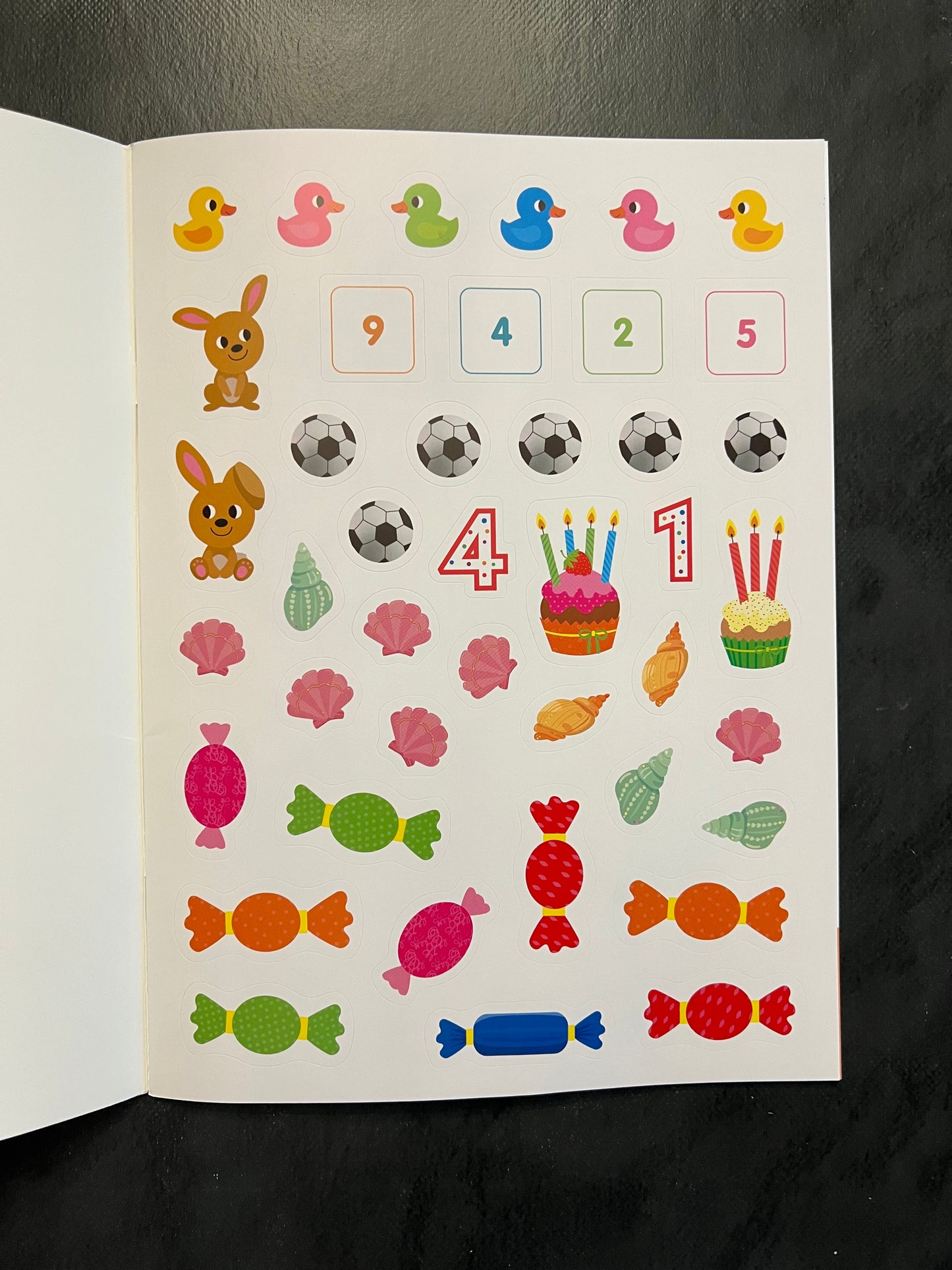 Livre d'autocollants - je compte