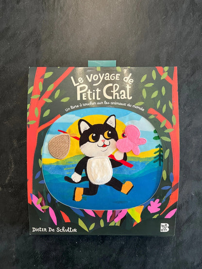 Livre en tissu à toucher - le voyage de petit chat