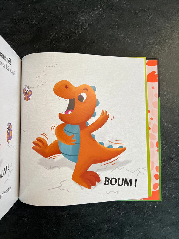 Il y a un dinosaure dans ce livre