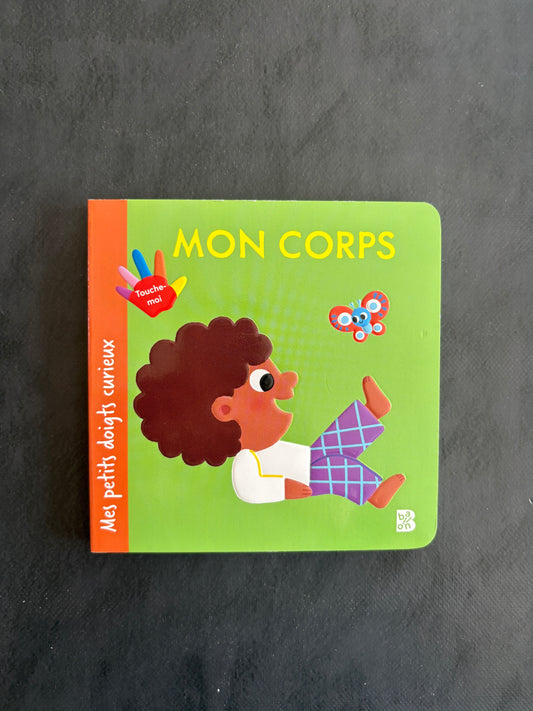 Livre cartonné - mon corps