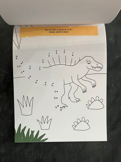 Je joue et je colorie - les dinosaures