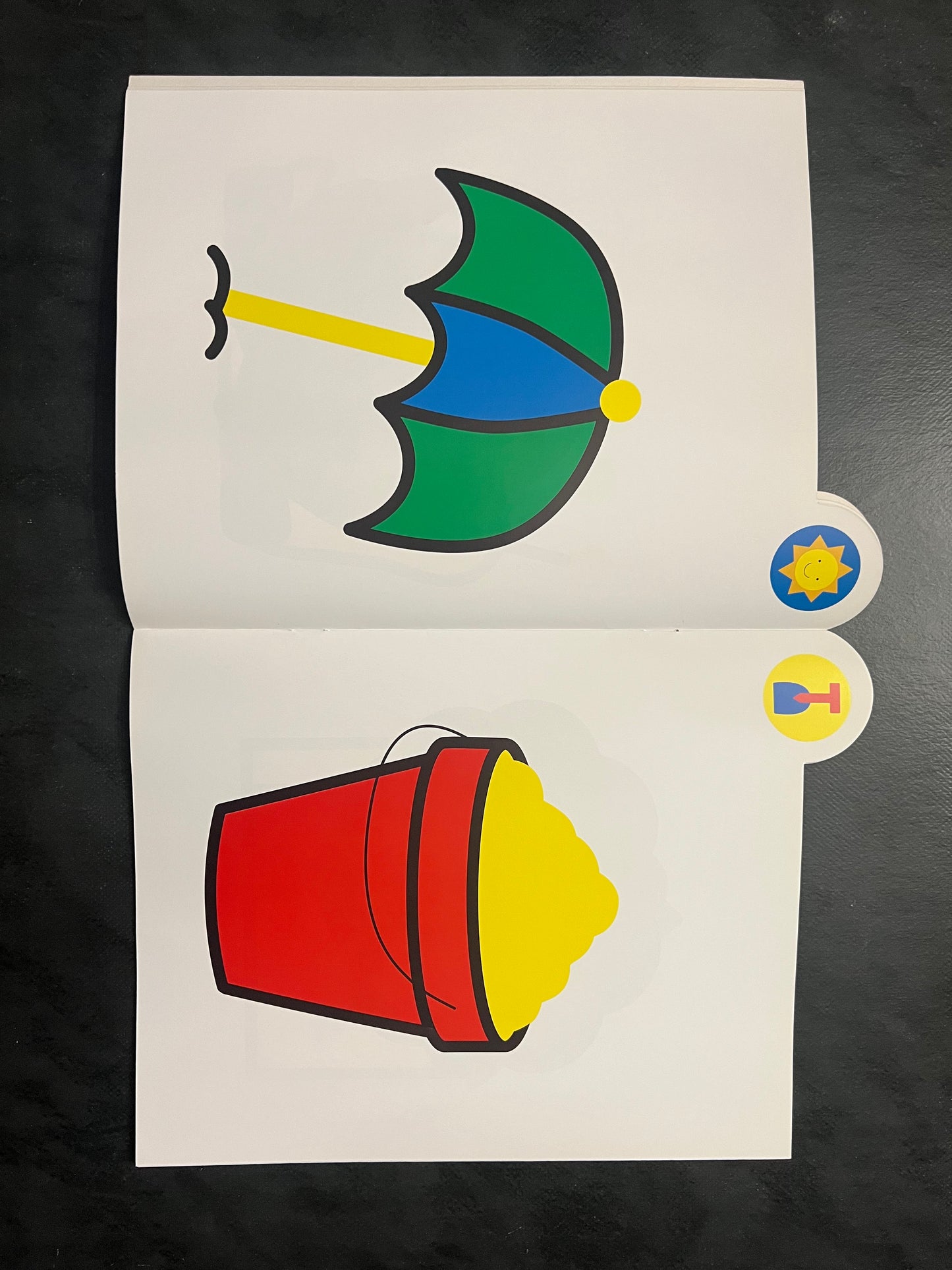 Livre d'autocollants - dés 2 ans